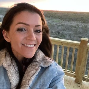 Meet your Posher, Lindsey